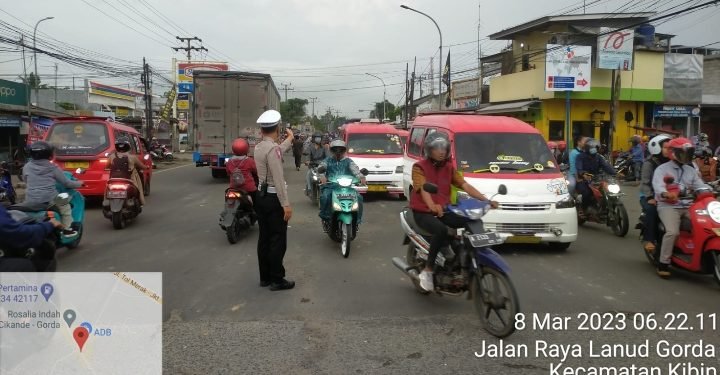 Antisipasi Kemacetan dan Laka Lantas, Polsek Cikande Gelar Strong Point Pagi