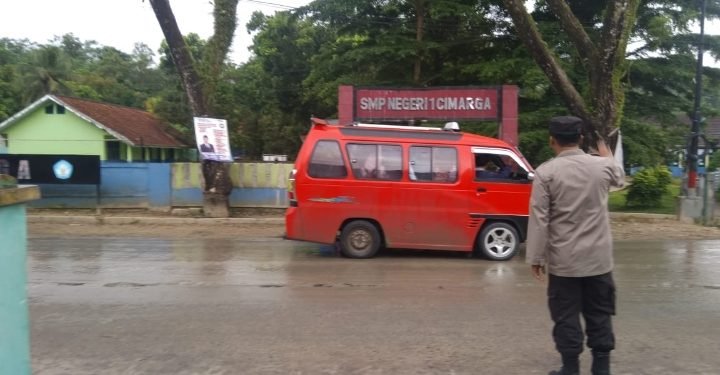 Antisipasi Gangguan Kamtibmas, Anggota Polsek Cimarga Melaksanakan Kegiatan Strong Point