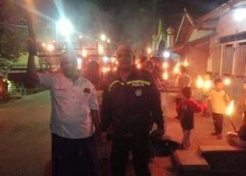 Sambut Bulan Ramadhan,Bhabinkamtibmas Polsek Ciwandan Polres Cilegon Polda Banten Dampingi Pawai Obor