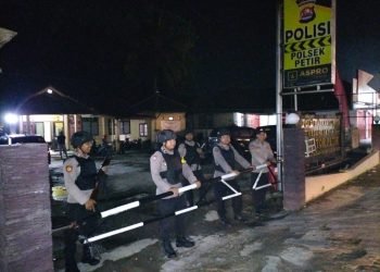 Mengantisipasi Gangguan Keamanan, Pawas Polsek Petir Polres Serang Gelar Sispam Mako