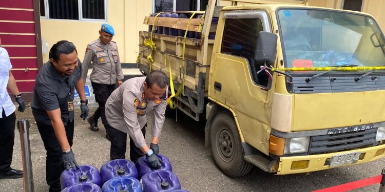 Polres Lebak Amankan Truk Berisi 3,8 Ton BBM Subsidi, Diduga Mau Dijual Ilegal