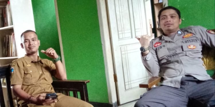 Bhabinkamtibmas Polsek Wanasalam  Polres Lebak Laksanakan Giat Program Quick Wins Presisi POLRI