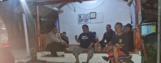 Pastikan Situasi Aman, Bhabinkamtibmas Polsek Ciwandan Polres Cilegon Polda Banten Kunjungi Warga