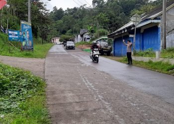 Ciptakan Kamseltibcar Lantas Polsek Lebakgedong Polres Lebak Berikan Pelayanan Kepada Pengguna Jalan Raya