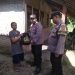 Anggota Polsek Rangkasbitung Polres Lebak Salurkan Bantuan Paket Sembako Ke Desa Sukamanah