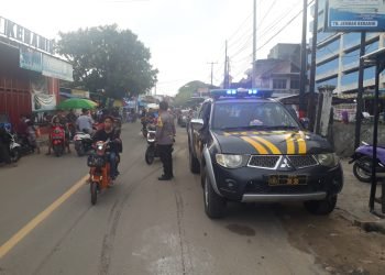 Menjaga Kamtibmas, Anggota Polsek Wanasalam Polres Lebak Laksanakan Strong Point Sore Hari, Layani Warga Yang Akan Ngabuburit