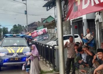 Patroli Dialogis Sore hari Polsek Wanasalam Polres Lebak Himbau Pemuda agar Tidak Perang Sarung, tawuran dan Tindak Kejahatan Lainnya