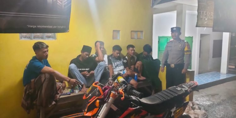 Cegah Tawauran Dan Perang Sarung Anggota Polsek Lebakgedong Polres Lebak Gencar Lakanakan Patroli Dialogis