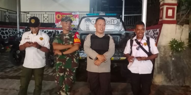 TNI POLRI sinergi berikan rasa aman yaman Ke Masyarakat Polsek Muncang lakukan patroli antisipasi Perang Sarung Dan c3