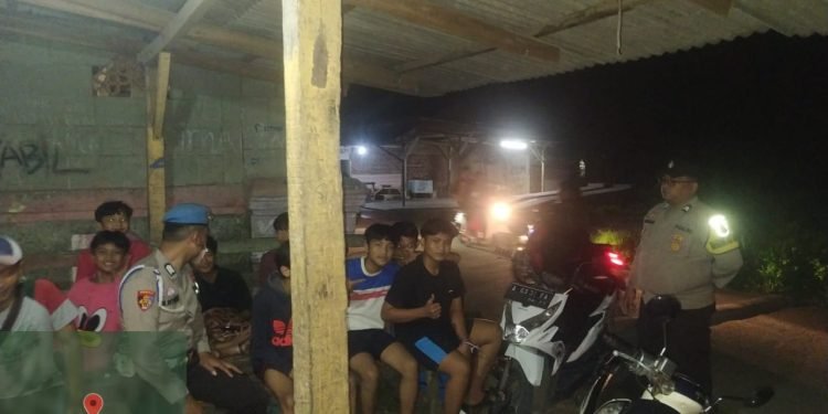 Antisipasi Gangguan Kamtibmas Polsek Kopo Polres Serang Giatkan Rutin Patroli Dialogis