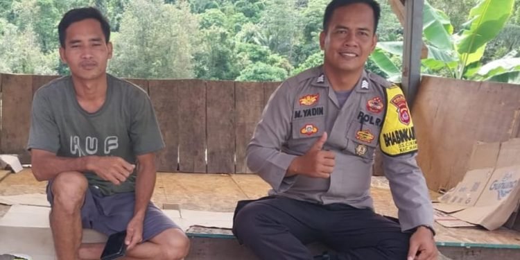 Ajak Peran Aktif Jaga Kamtibmas, Upaya Personel Bhabinkamtibmas Polsek Mancak Polres Cilegon Polda Banten Dekatkan Diri Dengan Kalangan Muda