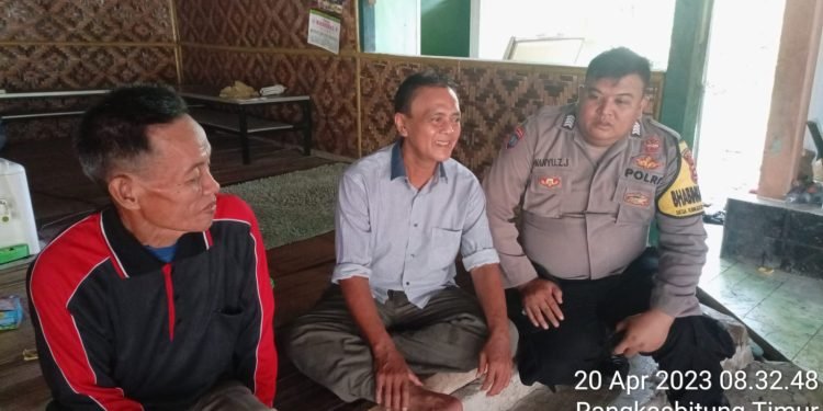 Mendekatkan Diri Dengan Warga Bhabinkamtibmas Polsek Rangkasbitung Polres Lebak  Laksanakan Giat Sambang