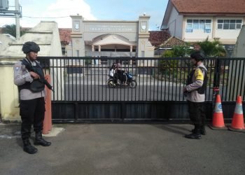 Anggota laksanakan Sispam Mako,cegah aksi teror