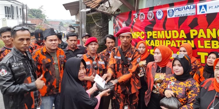 Berkah Ramadhan Ormas Pemuda Pancasila  Mpc Kabupaten Lebak Indahnya Bagikan Takjil Dan Satunan Anak Yatim Dan Duafa
