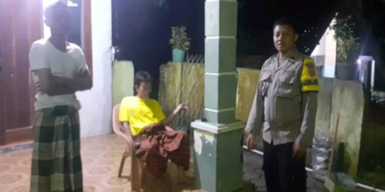 Sambung Rasa Bareng Warga Desa Binaan, Upaya Personel Bhabinkamtibmas Polsek Mancak Polres Cilegon Polda Banten Ciptakan Kamtibmas Kondusif