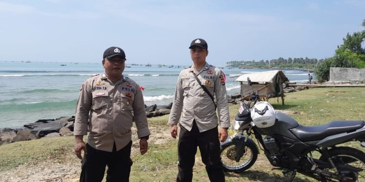 Antisipasi Gangguan Kamtibmas, Anggota Polsek Wanasalam Polres Lebak Laksanakan Giat Patroli di Area Wisata Tanjung Panto