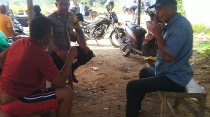 Dekati Warganya,Bhabinkamtibmas Polsek Ciwandan Polres Cilegon Polda Banten Laksanakan Patroli Dialogis