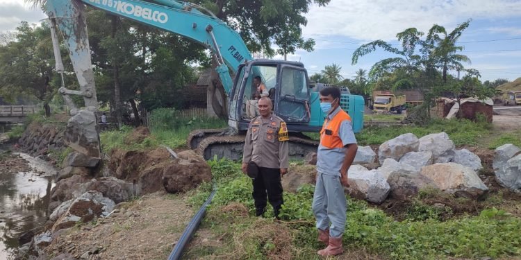 Menjaga Harkamtibmas, Bhabinkamtibmas Polsek Bojonegara Polres Cilegon Polda Banten Laksanakan Sambang dan Kunjungan