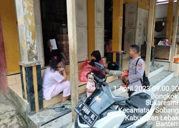 Bhabinkamtibmas Polsek Sobang Polres Lebak Sambangi warga di Desa Binaan