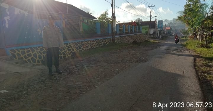 Strong Point Pagi, Polsek Cijaku Polres Lebak Berikan Pelayanan Prima