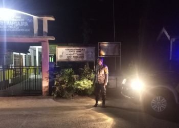 Jaga Kondusifitas anggota piket lakasanakan Patroli Dialogis ke SDN 1 Margajaya kecamatan Cimarga