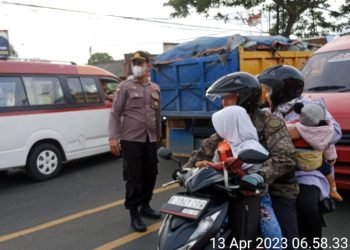Strong Point Pagi, Personel Polsek Cikande Lakukan Gatur Lokasi Rawan Macet