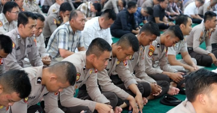 Perkuat Iman dan Taqwa, Personel Polda Banten Ikuti Pembinaan Rohani dan Mental