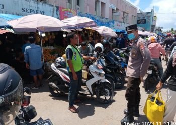 Cek Tempat Parkir Motor di Wilayah Kecamatan Rangkasbitung,Ini Yang Dilakukan Bhabinkamtibmas Polsek Rangkasbitug Polres Lebak