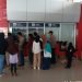 Berikan Himbauan Kamtibmas di Loket KAI,Anggota Polsek Rangkasbitung Polres Lebak Monitoring Pembelian Karcis