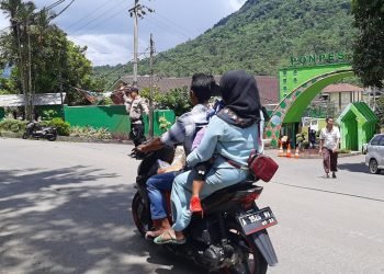 Wujud Nyata Pelayanan Pada Masyarakat, Polsek Lebakgedong Polres Lebak Laksanakan Strong Point