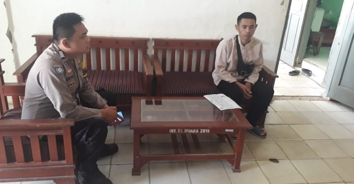 Dialog Dengan warga Ini Cara Bhabinkamtibmas Polsek Wanasalam Polres Lebak Sampaikan Pesan Kamtibmas