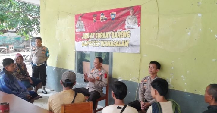 Sinergi Polri Dengan Masyarakat,  Kapolsek Wanasalam  Polres Lebak Dengarkan Keluhan Masyarakat Dalam Jum’at Curhat