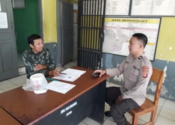 Dialog Dengan warga Ini Cara Bhabinkamtibmas Polsek Wanasalam Polres Lebak Sampaikan Pesan Kamtibmas