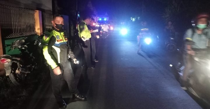 Satlantas Polres Serang Lakukan olah TKP Lakalantas Maut Tewaskan Pengendara Motor