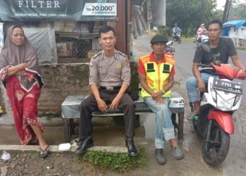 Menjaga Kamtibmas, Personil Polsek Cimarga Polres Lebak,Laksanakan Giat Sambang dan Patroli dialogis berikan pesan pesan Kamtibmas kepada masyarakat
