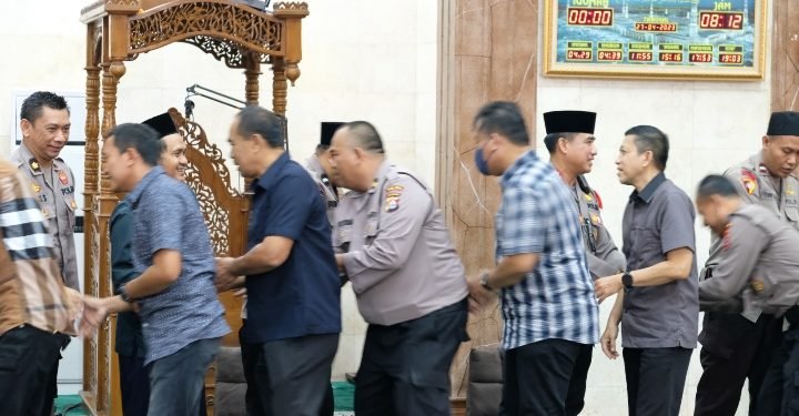Masih Momen Lebaran, Personel Polda Banten Ikuti Pembinaan Rohani dan Mental