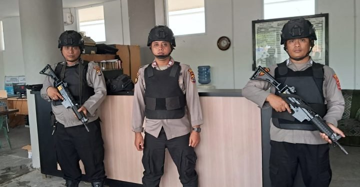 Polsek Kskp Merak Melaksanakan Sispam Mako Polsek