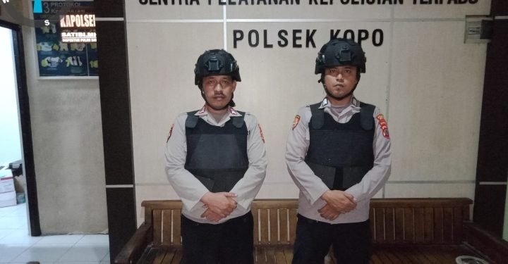Perkuat Penjagaan, Personil Polsek Kopo Polres Serang Dilengkapi Body Sistem