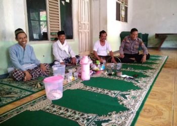 Bhabinkamtibmas Polsek Wanasalam Polres Lebak Rutin Laksanakan Giat Sambang Dan Silaturahmi Dengan Warga