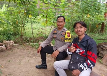 Ayo Aktif Jaga Kamtibmas, Upaya Personel Bhabinkamtibmas Polsek Mancak Polres Cilegon Polda Banten Dekatkan Diri Dengan Kalangan Muda