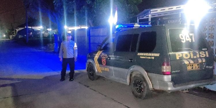 Antisipasi 3C (Curat, Curas, Curanmor), Gank Motor dan gangguan Kriminalitas lainnya, Polsek Anyar Polres Cilegon Polda Banten laksanakan Patroli Mobile Blue Light dan Dialogis di kewilayahan