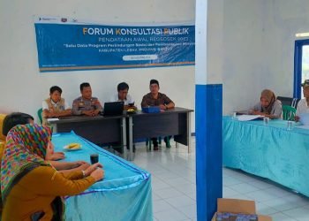 Bhabinkamtibmas Polsek Warunggunung Polres Lebak Menghadiri Kegiatan Pendataan Awal Registrasi Sosial Ekonomi ( REGSOSEK ) 2022