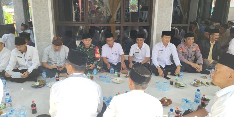 Jalin Silaturahmi, Kapolsek Curugbitung Polres Lebak Menghadiri Pengajian FSPP Tingkat Kecamatan Curugbitung