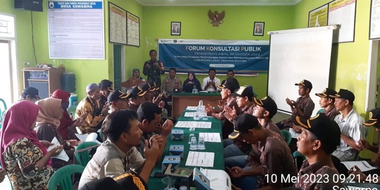 Perkuat Sinergitas Kanit Binmas Polsek Bayah Hadiri Kegiatan Forum Konsultasi Publik Registrasi Sosial Ekonomi (FKP Regsosek) 2023