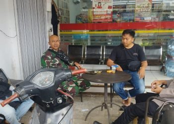 Perkuat Sinergitas, Bhabinkamtibmas Polsek Malingping Polres Lebak Bersama Babinsa Sambang Warga