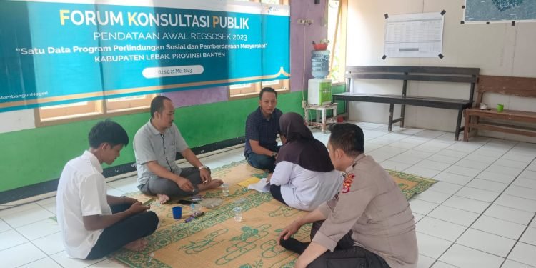 Komunikasi Dengan Seluruh element Masyarakat, Ini Cara Bhabinkamtibmas Polsek Leuwidamar Polres Lebak Sampaikan Pesan Kamtibmas