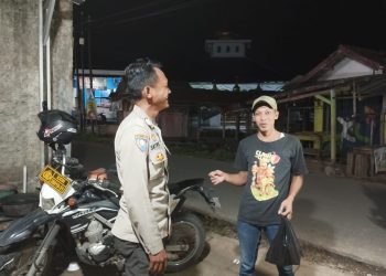 Ayo Aktif Jaga Kamtibmas, Personel Bhabinkamtibmas Polsek Mancak Polres Cilegon Polda Banten Dialogis Bareng Kalangan Muda
