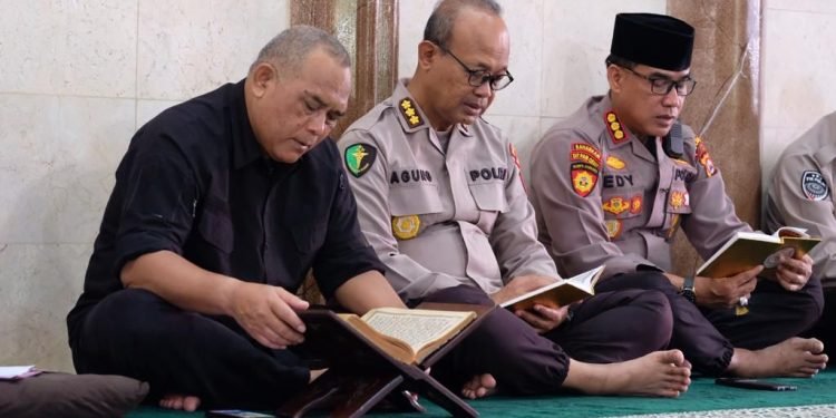 Tingkatkan Keimanan, Personel Polda Banten Ikuti Pembinaan Rohani dan Mental