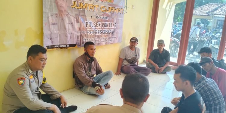 Jumat Curhat, Bhabinkamtibmas Polsek Pontang Polres Serang Dengar Keluhan Warga Masyarakat Pasar Begog Pontang