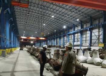 Sambangi Security, Bhabinkamtibmas Polsek Bojonegara  Polres Polda Banten Berikan Arahan